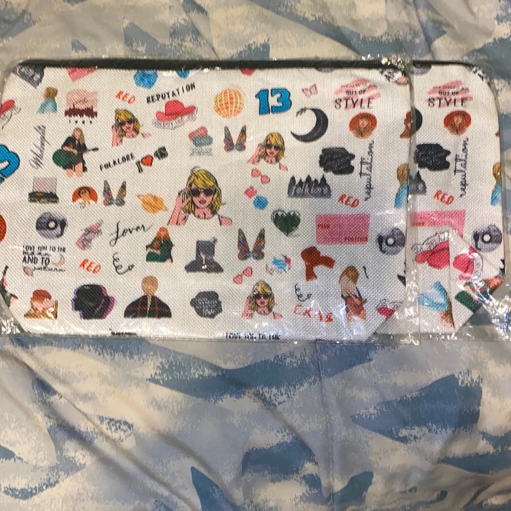 Taylor Swift Makeup Bag